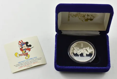 1 Oz Silver Art Round Disney Mickey Mouse 4th Of July w/COA + Packaging