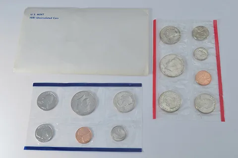 1981 Mint Set with Original Envelope & Flatpacks (13 coins)