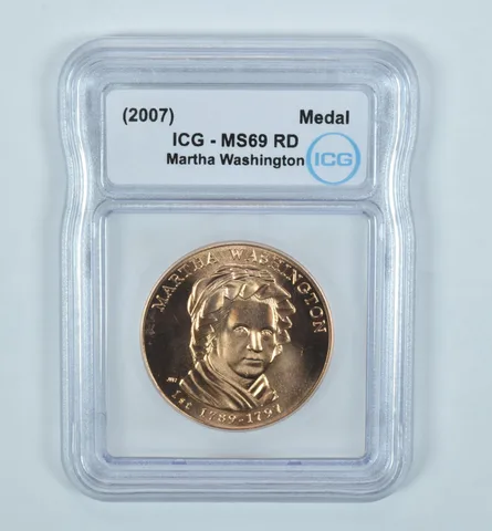 (2007) First Spouse Medal Martha Washington MS69 RD ICG