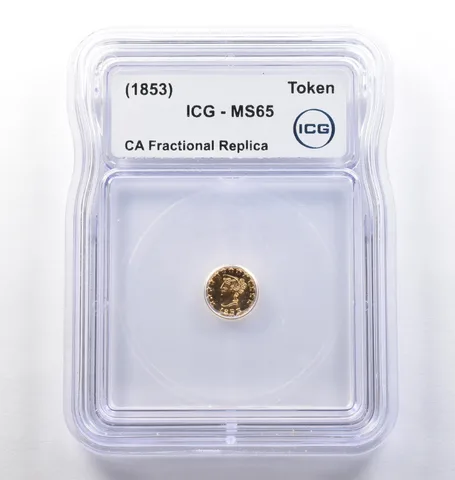(1853) CA Fractional Gold Style Token Liberty Head 1/4 Dollar MS65 ICG *3807