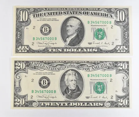 Lot (2) Matched Ladder Numbers 1990 $10/$20 New York NY FRN *1713