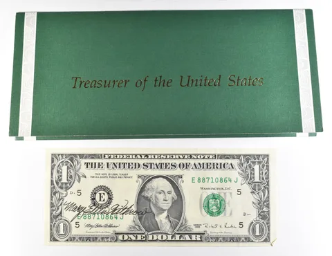 1995 $1 Richmond VA FRN Green Seal Courtesy Signature a0935