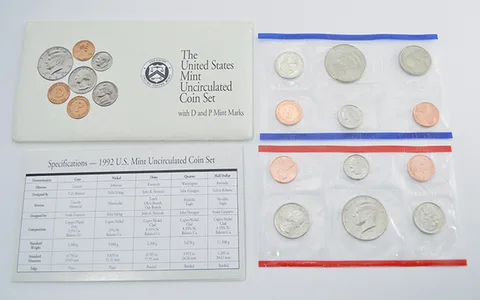 1992 Mint Set with Original Envelope & Flatpacks (10 coins)