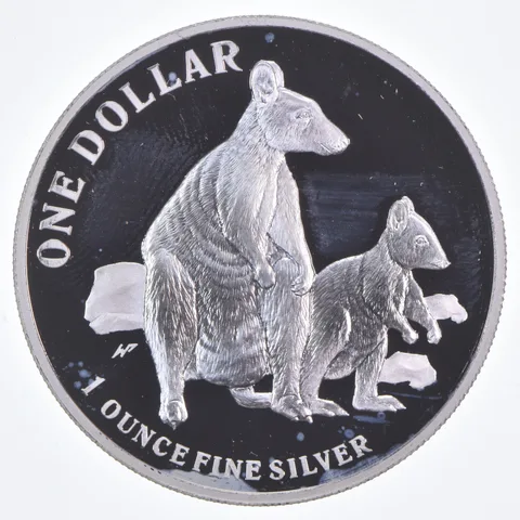 Better Date 2011 Australia $1 1 Oz. Silver Kangaroo World Coin- Silver *747