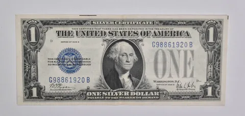 1928-B $1 United States Silver Certificate Blue Seal a5421