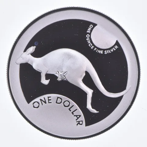 Better Date 2006 Australia $1 1 Oz. Silver Kangaroo World Coin- Silver *750