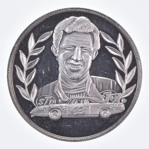VINTAGE Richard Petty The King NASCAR .999 Fine Silver 1 Oz Round *587