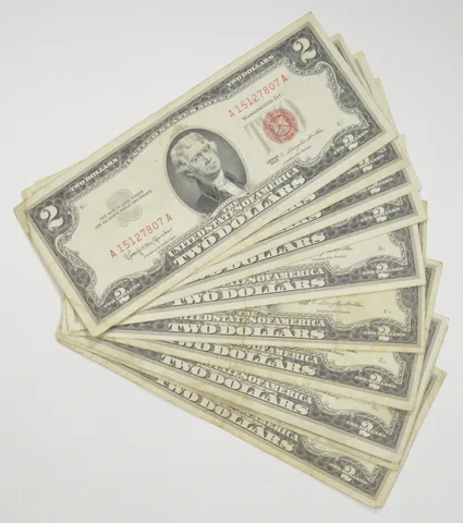Lot of (10) 1963 $2 RED SEAL United States Bank Note Lot Collection