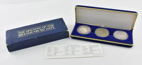 1990 German Democratic Republic 20 Mark Brandenburg Gate Commem 3 Coin Set a8241