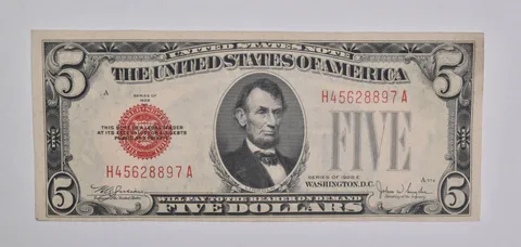 1928-E $5 United States Legal Tender Note Red Seal *5386