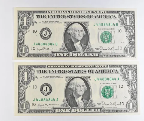 Lot (2) Matching Serial Numbers 1981 $1 Kansas City MO FRN *1729