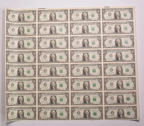 Lot (32) 1988 A $1 Philadelphia PA FRN Green Seal Uncut Sheet *8157