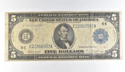 1914 $5 Richmond VA FRN Large Note Blue Seal *1651