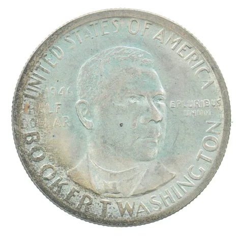 1946 Booker T Washington Commemorative Half Dollar Beautiful Tone *0205
