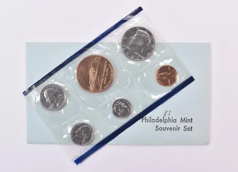1983 Philadelphia Mint Souvenir Set in Original Packaging (5 coins)