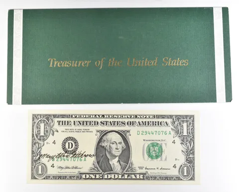 1999 $1 Cleveland OH FRN Green Seal Courtesy Signature *0941