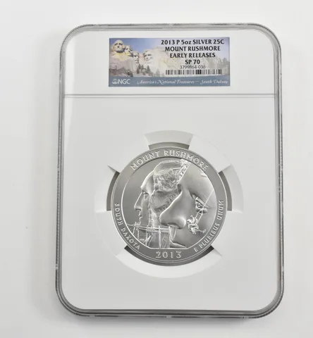 2013-P 5 Oz Silver Quarter America The Beautiful Mount Rushmore SP70 NGC *1657