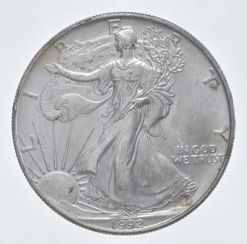 Better Date 1992 American Silver Eagle 1 Troy Oz .999 Fine Silver *495