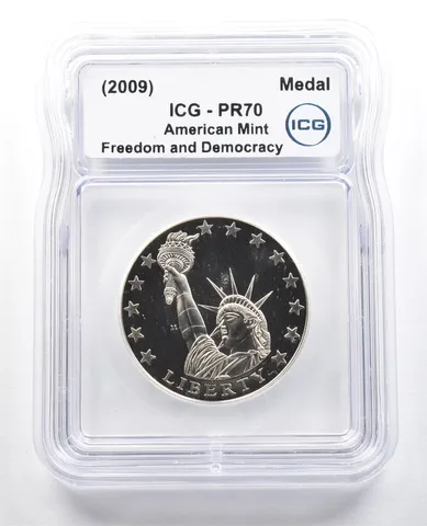 (2009) American Mint Medal Freedom And Democracy PR70 ICG *4869