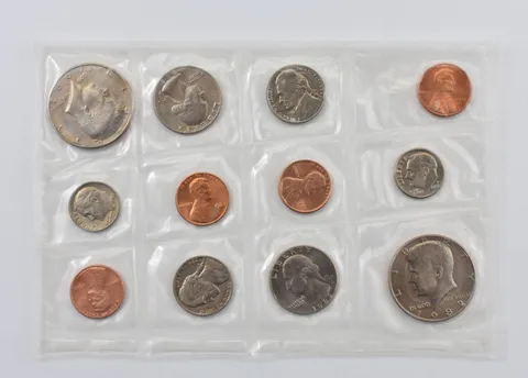 1982 Uncirculated Souvenir Set P/D *1582