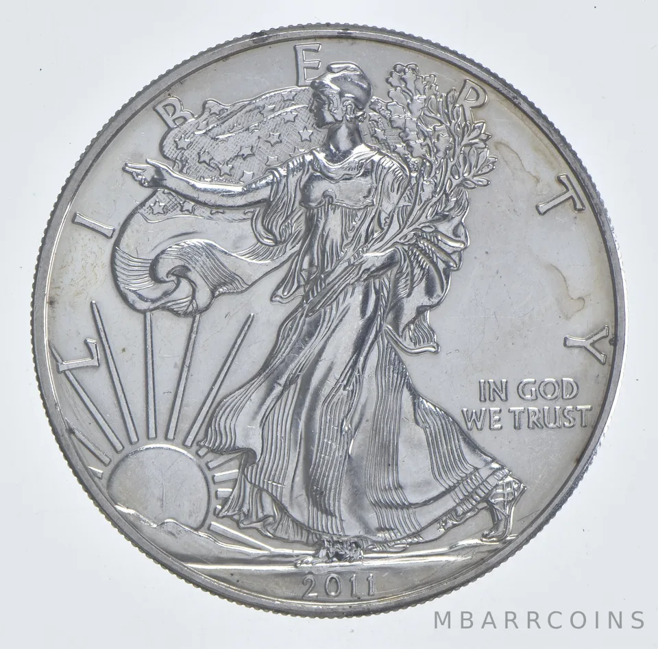 Better Date 2011 American Silver Eagle 1 Troy Oz .999 Fine Silver *545