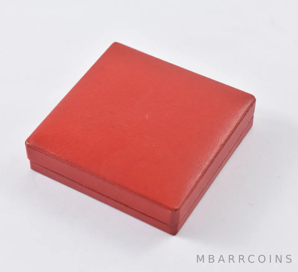 Small Red Bank Holiday US $5/$2.50 Box 1920's Gold Coin Gift Presentation *5898