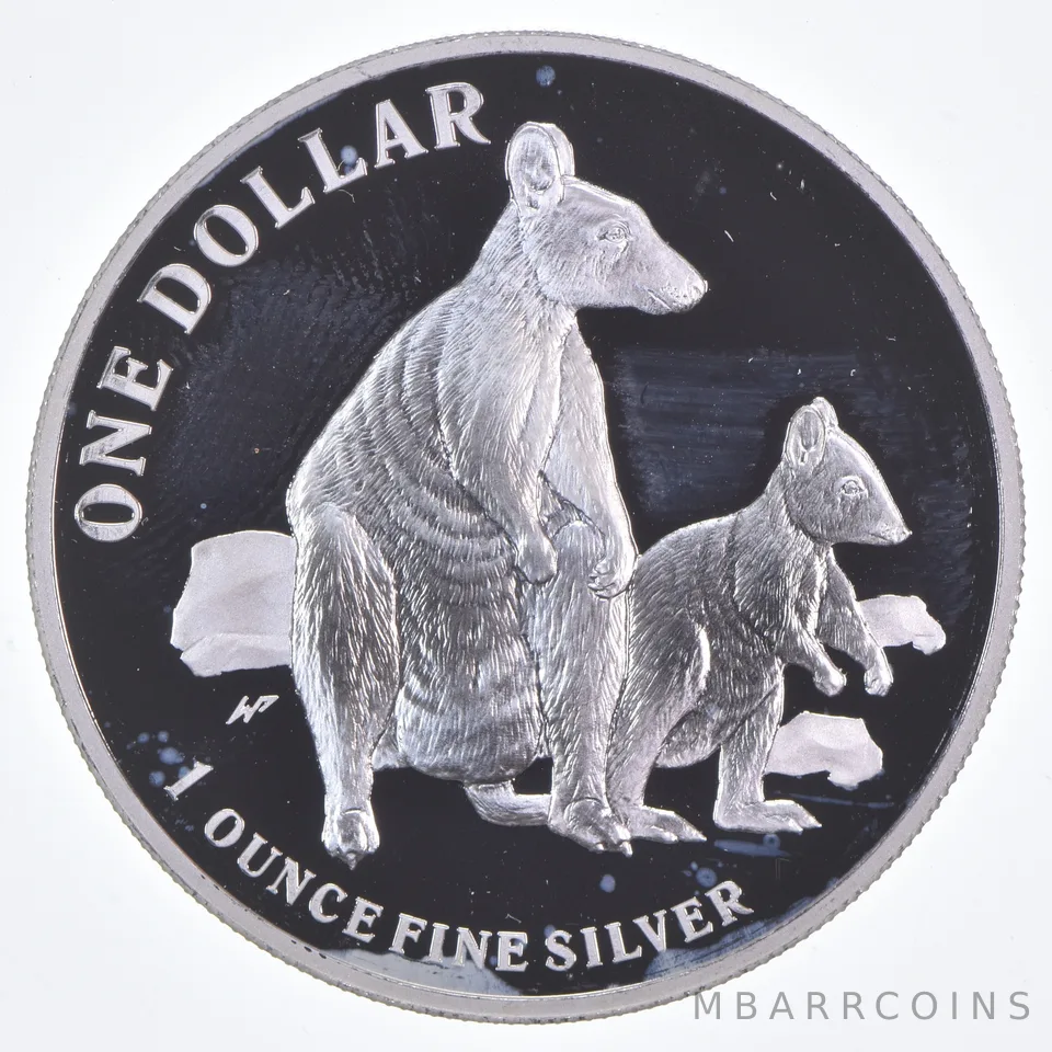 Better Date 2011 Australia $1 1 Oz. Silver Kangaroo World Coin- Silver *747