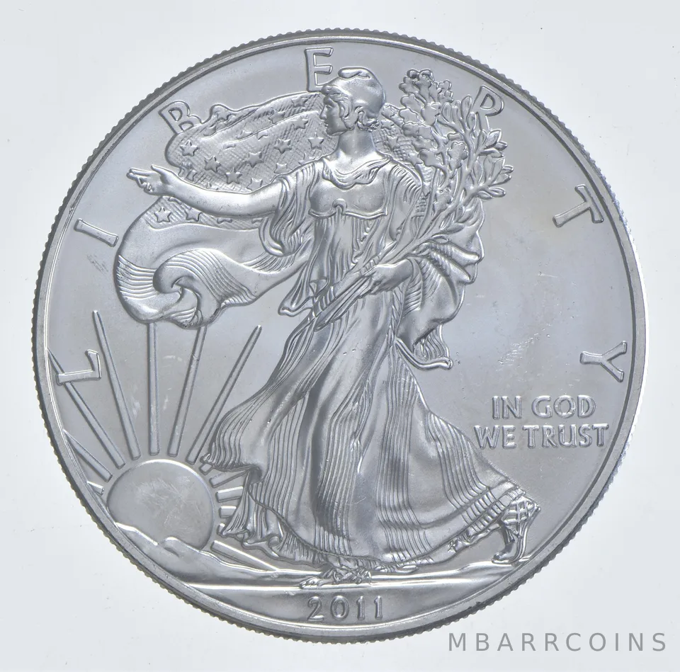 Better Date 2011 American Silver Eagle 1 Troy Oz .999 Fine Silver *442