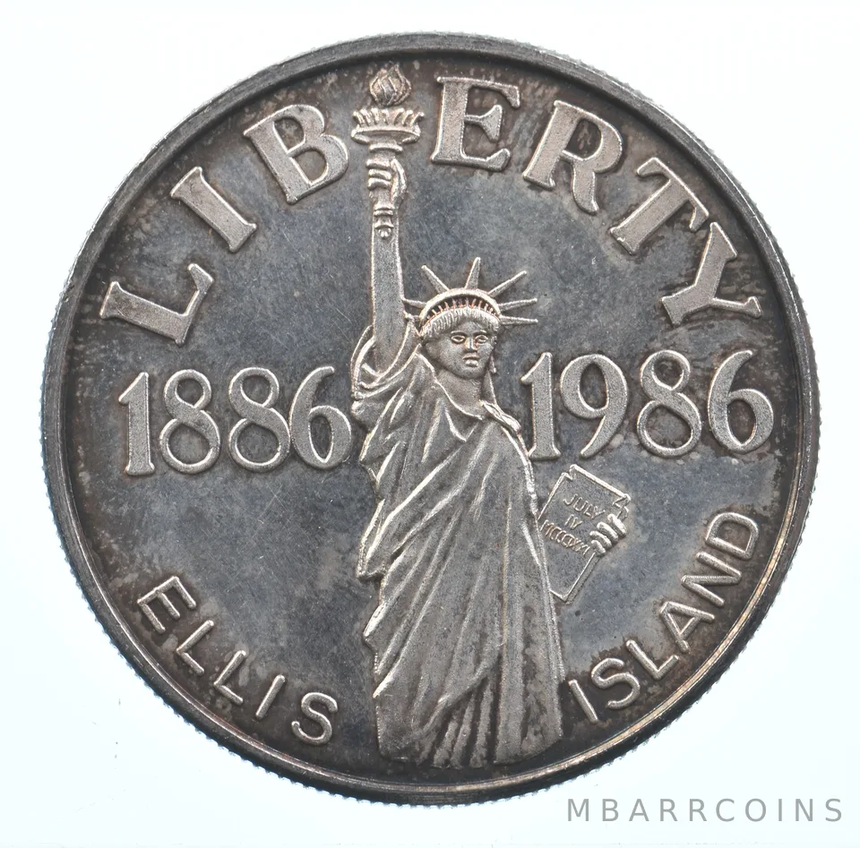 VINTAGE Art Bar/Round 1986 Statue Of Liberty Centennial .999 Silver 1 T Oz *902