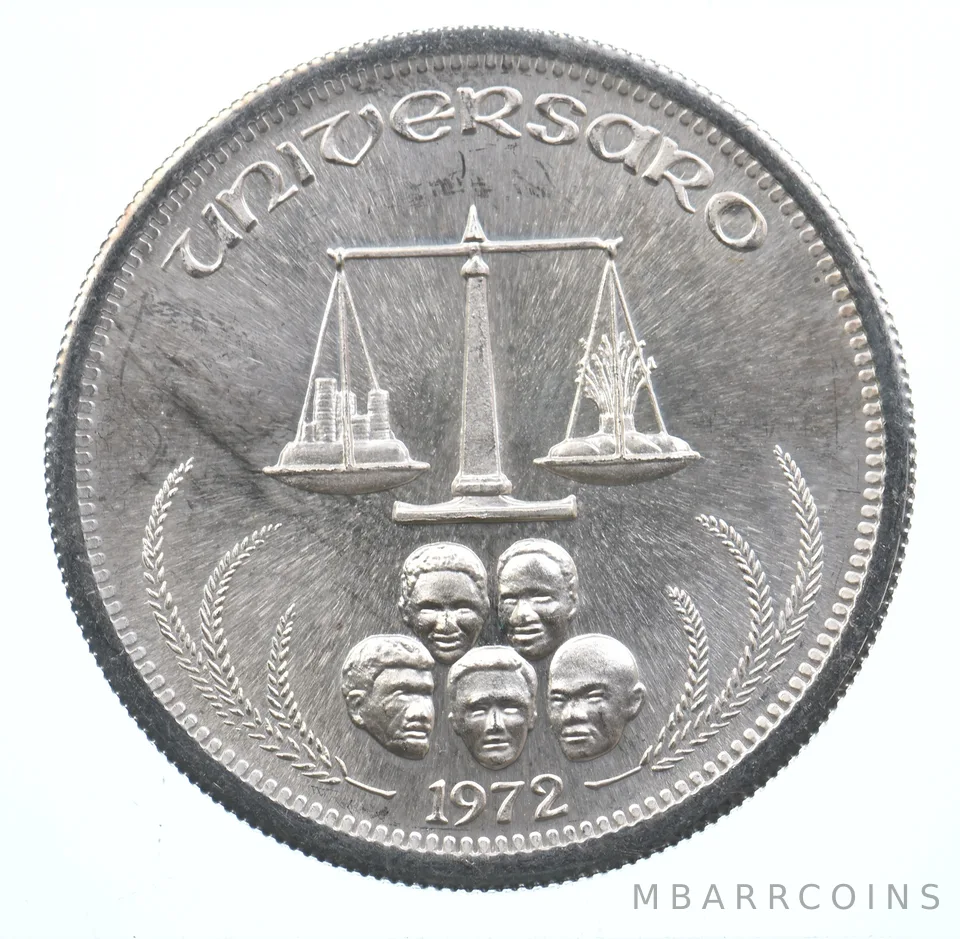 VINTAGE Art Bar/Round - 1972 Universaro 1 Oz. .999 Silver - One Troy Ounce *874