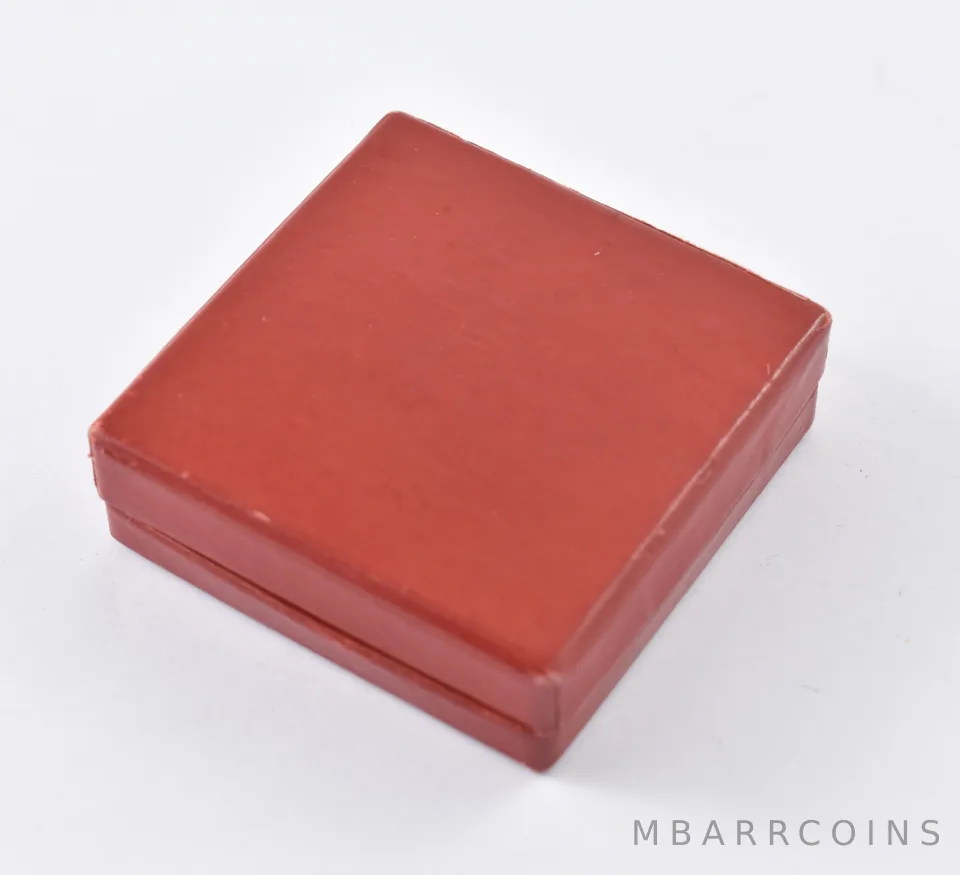 Small Red Bank Holiday US $5/$2.50 Box 1920's Gold Coin Gift Presentation *5899